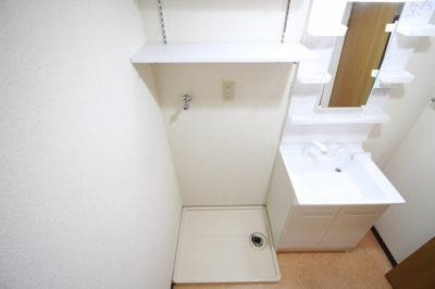 【洗面所】 | カーサフィオーレ壱番館 | 室内洗濯機置き場