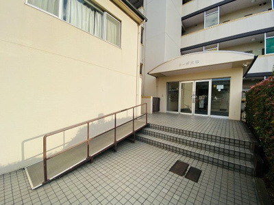 【エントランス】 | コーポ大和 | エントランス部分です。