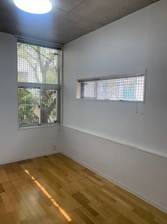 【洋室】 | K・R・S