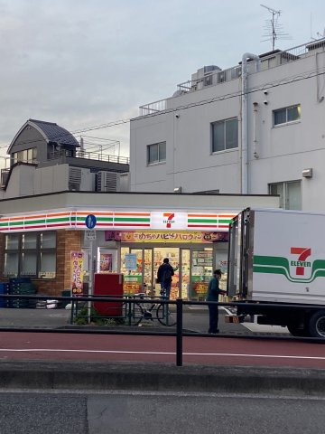 ナオビルの周辺
