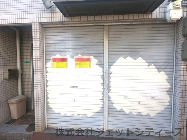 【エントランス】 | ザ・イズミⅢ