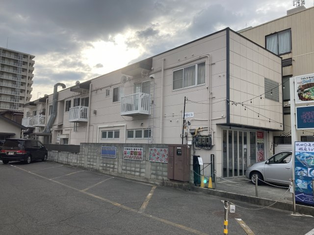 高田ビルの外観