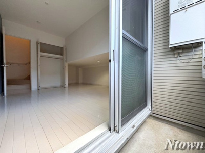 【バルコニー】 | ロレイアム | バルコニーからの眺めを楽しみながら食事をしませんか