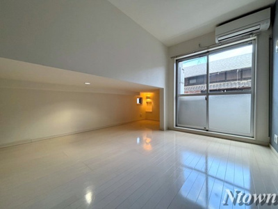 【居間・リビング】 | ロレイアム | リビングです