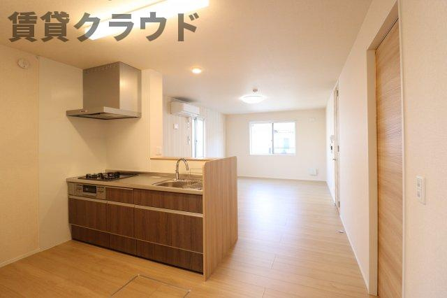 明幸2番館の居間・リビング|LDKはなんと16帖！うれしい広々空間です♪
