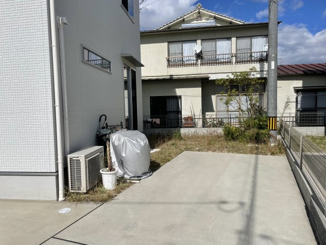 【駐車場】