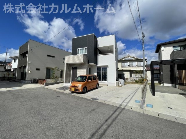 【前面道路含む現地写真】