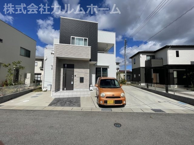 【前面道路含む現地写真】