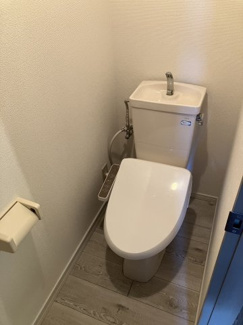 【トイレ】 | アールグレイ山本 | 清潔感のあるトイレです