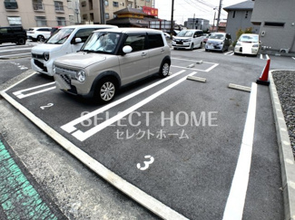 【駐車場】 | 駐車場があるので、車を買う予定の方も安心です
