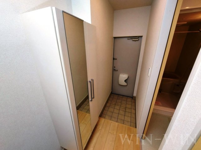 クオリティー ワンの玄関