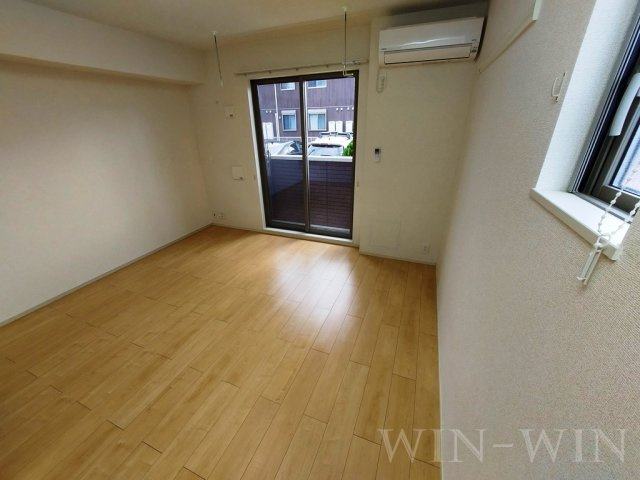 クオリティー ワンの居間・リビング