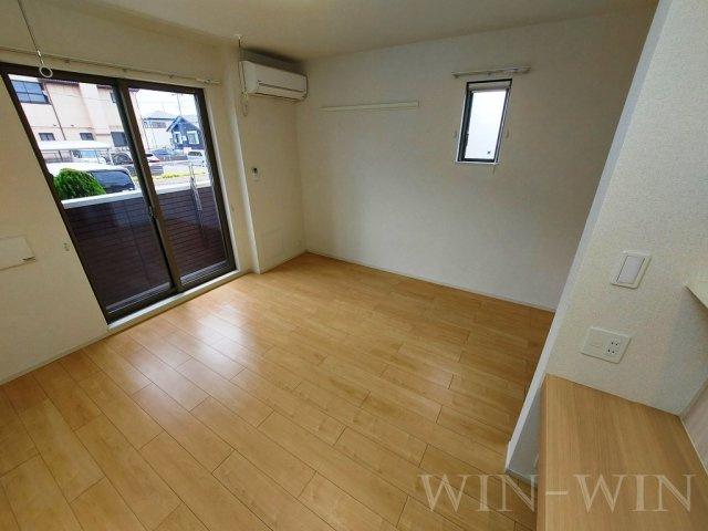 クオリティー ワンの居間・リビング