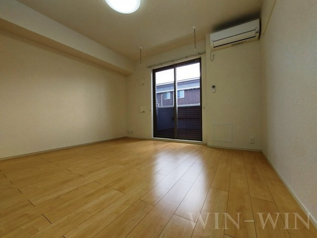 クオリティー ワンの寝室