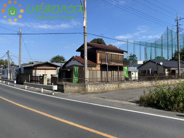 桶川市倉田　売地の前面道路含む現地写真
