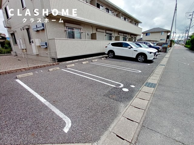 ラフィネ横山　Ｂ棟　　刈谷市近郊の賃貸はクラスホーム刈谷店の駐車場