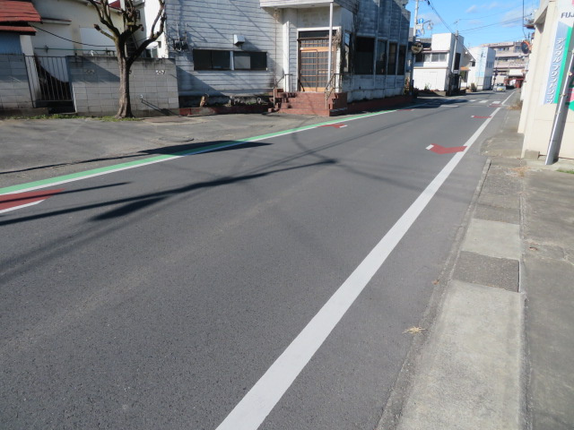 高崎市吉井町6期（全3棟）2号棟の前面道路含む現地写真