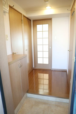 【玄関】 | サン＝テグジュビル