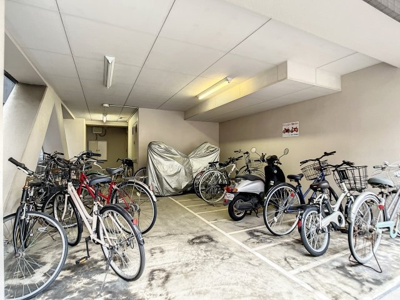 【その他共用部分】 | ベスト新丸子 | 駐輪場