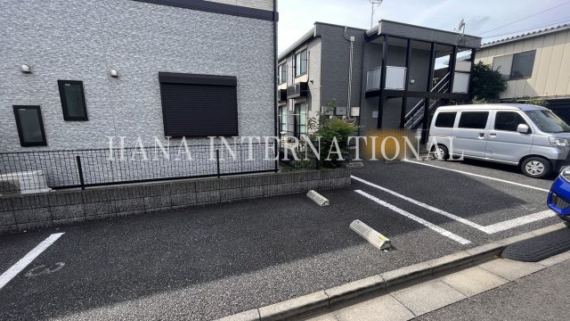 シャトレーの駐車場