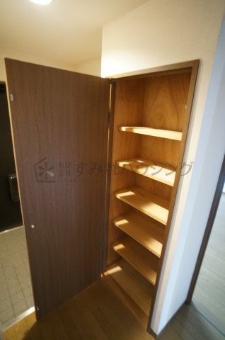 ベルデュール宝塚の玄関|参考、同建物・同間取りの号室