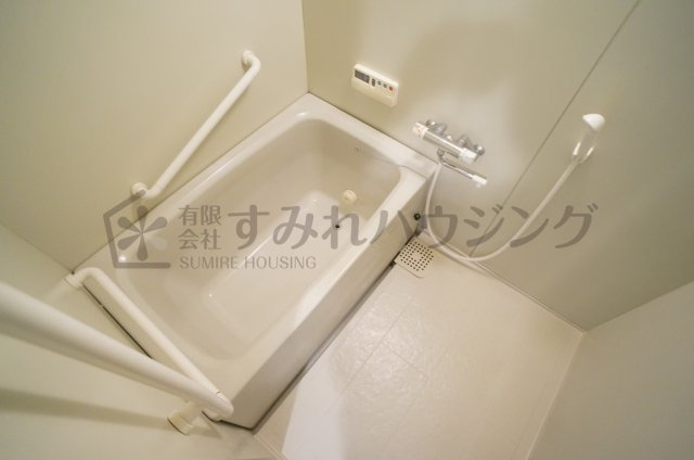 ベルデュール宝塚の浴室|参考、同建物・同間取りの号室
