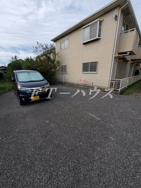 パストラルハウスＣ棟の駐車場