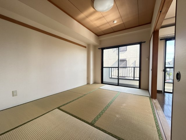 春日部市梅田本町２丁目の賃貸マンションの和室