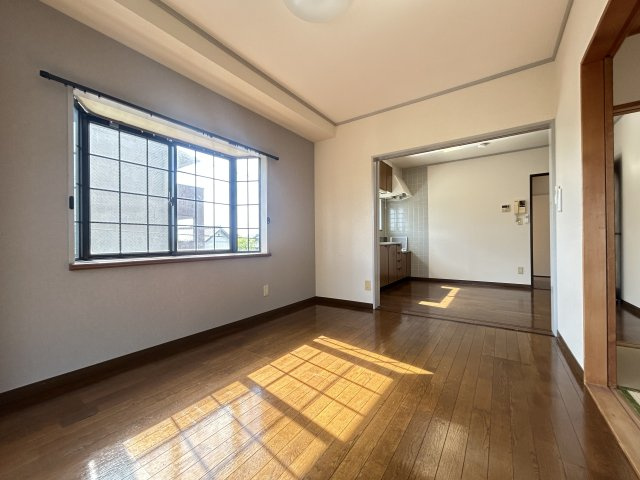春日部市梅田本町２丁目の賃貸マンションの居間・リビング