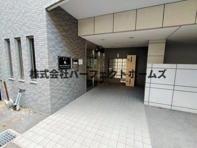 枚方グランドマンションのエントランス