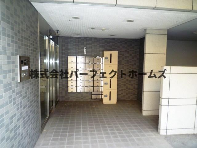 枚方グランドマンションのエントランス