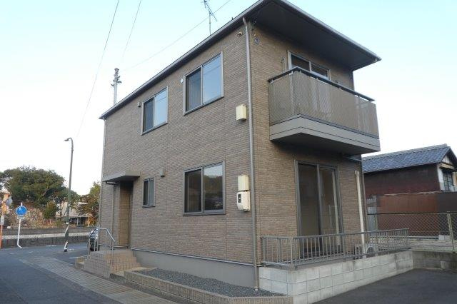 ベルホワイト藤戸Aの外観