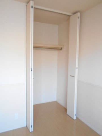 クレシェンテ市川の収納