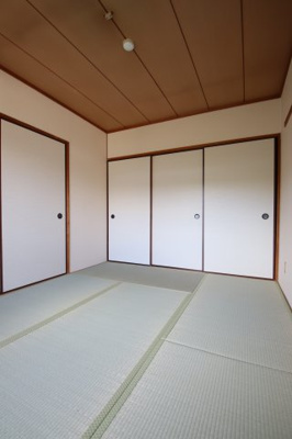 【寝室】 | ヴィルフォーレミチハタ