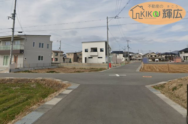 【前面道路含む現地写真】 | 高砂市荒井町小松原4丁目（全8）土地1号地