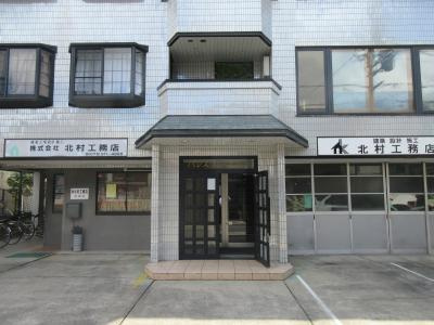 パレスノースビレッジのエントランス