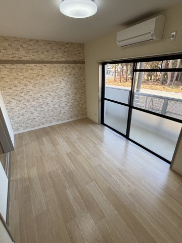 ニューL&Gマンションの居間・リビング