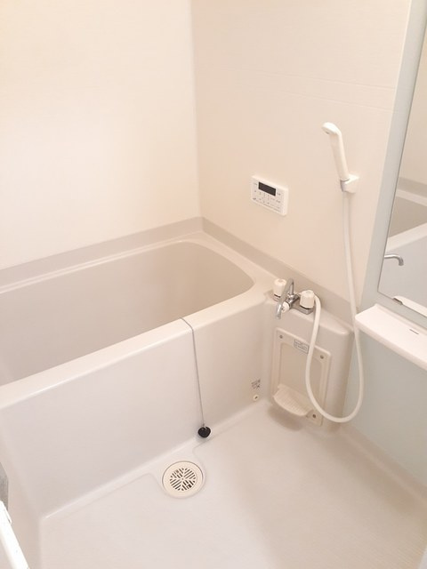 クレオ・テラ本八幡の浴室