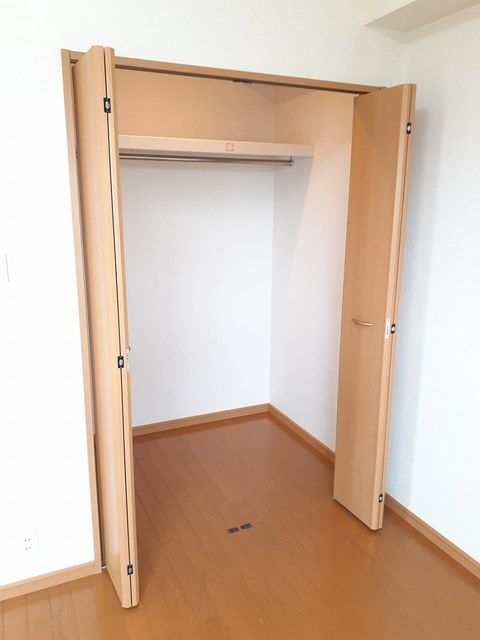 クレオ・テラ本八幡の収納