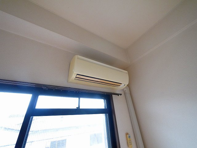 シティパレスやすらぎの道Ｐ５の設備|エアコン