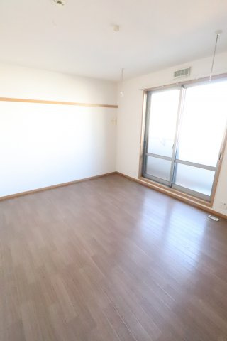 シャルムドミールの居間・リビング