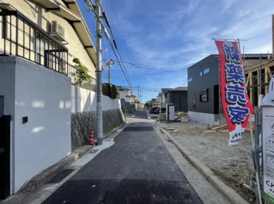 【前面道路含む現地写真】 | 神戸市垂水区多聞台4丁目　新築戸建　仲介手数料無料！ | 前面道路含む現地写真です