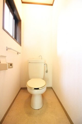 【トイレ】 | フォーサム・コガ | ゆったりとした空間のトイレです