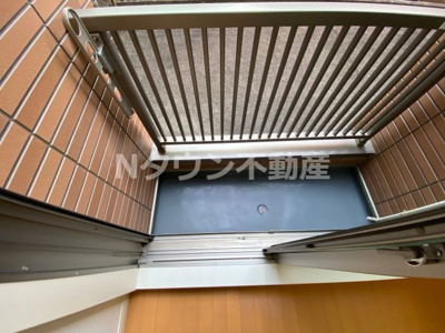 【バルコニー】 | シェモア千種公園 | 開放的で明るい空間を演出してくれるバルコニーです