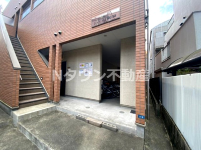 【その他共用部分】 | シェモア千種公園 | 駐輪スペースの入口です