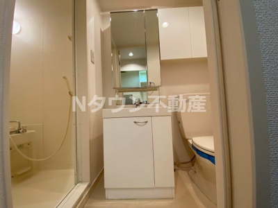 【独立洗面台】 | シェモア千種公園 | 使いやすい独立洗面台です