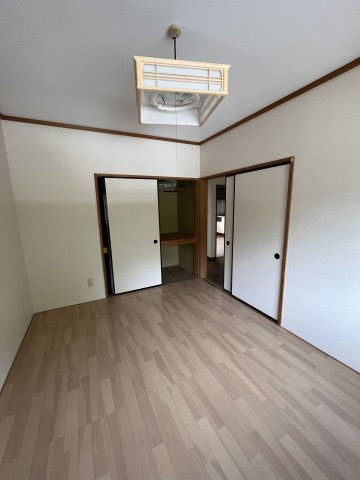 ハイツマルコーⅢの洋室