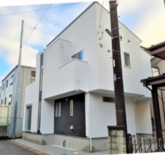 【外観】 | 築年月2022年　9月完成　＜越谷市赤山町5丁目　新築戸建＞　