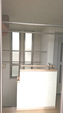 【設備】 | 新千葉戸建貸家 | 雨の日でも安心な室内物干しスペース。