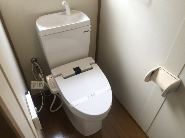 久居北口町一戸建て②のトイレ